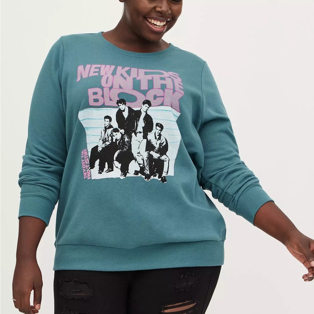 Torrid New Kids on the Block Sweatshirt Size 5